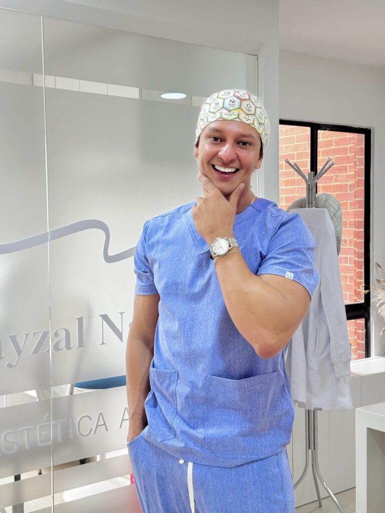 Fayzal-Naizir-dermatologo-en-bogota-1